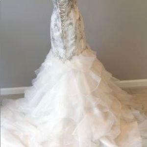 Maggie Sottero Dresses - MAGGIE SOTTERO AGNES WEDDING DRESS Maggie Sottero Dresses - MAGGIE SOTTERO AGNES WEDDING DRESS